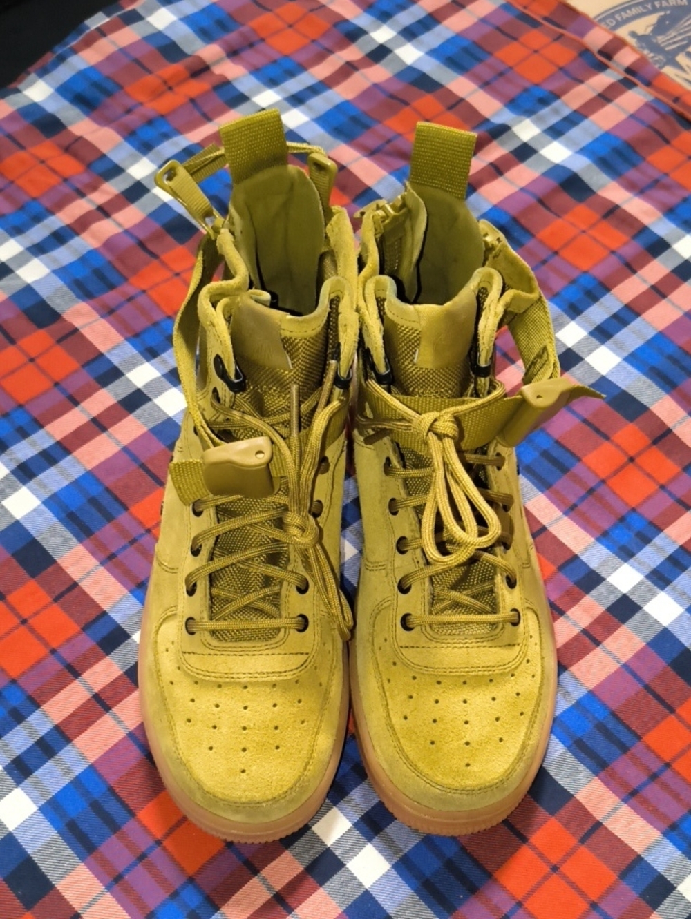 2018 Nike Air Force 1 Mid 'Desert Moss' Sneakers Youth 7Y US Women's 8.5